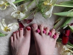 Giantess Paints Her Nails Red | Feet Fetish | SweetieFeetie
