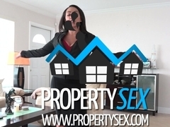 Hot big tit real estate agent uses sex to sell house