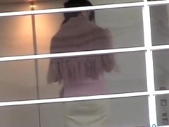 Japanese sharking vid shows a slender babe in a short skirt