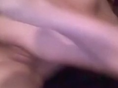 Hawt playgirl toying and fisting her cum-hole