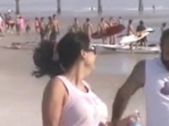 quick milf beach spy running huge tits 13