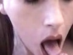 Amateur oral porn with an amazing close-up mouth stimulation