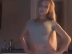 girl in leggings has thick body