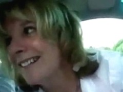 Dirty amateur MILF hitchhiker blowing me right in the car