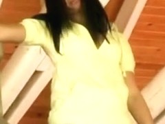 Sexy slim model in yellow with an irresistible pussy and ass voyeur vid