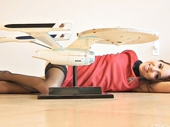 Lola Star Trek nude fun - FTVGirls