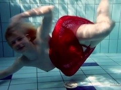 UnderwaterShow Video: Lucie