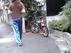 Asian girl gets her pants sharked in the street