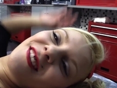 Fucking hot teenager in the tattoo shop