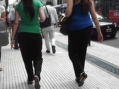 Great street candid video of a delicious looking butt